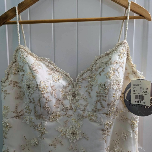 NWT Elegant Oleg Cassini ivory spaghetti strap size 16 wedding gown - Picture 11 of 16